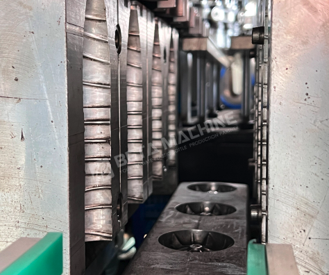 Blowing Machine