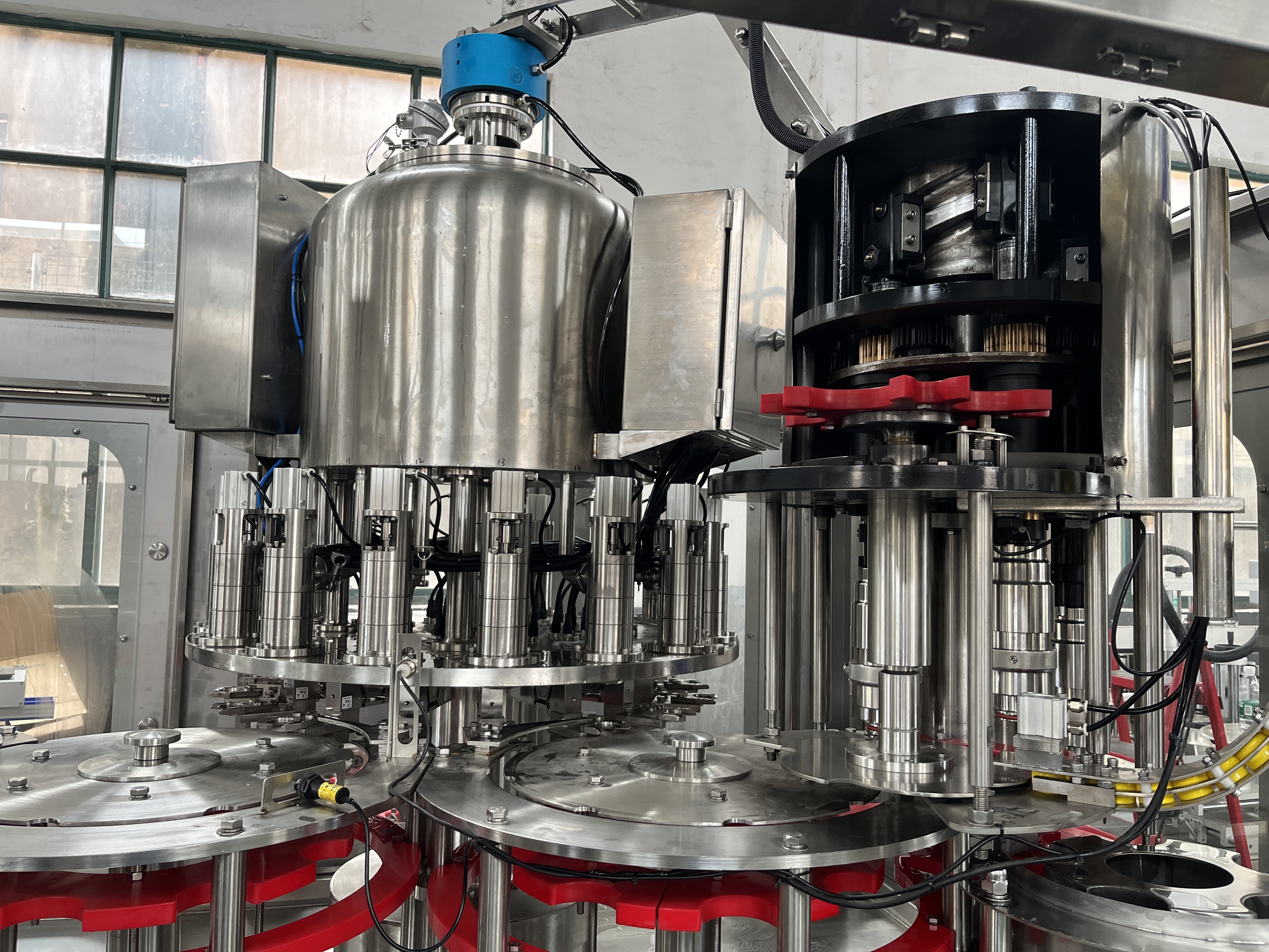 Oil filling machine1
